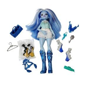 Monster High G3 Skulltimate Secrets Mysteries Abbey Bominable With Accessories